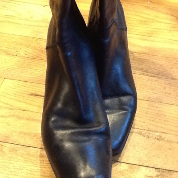 Kenneth Cole Reaction Kitten Heel Boots - Picture 2 of 7